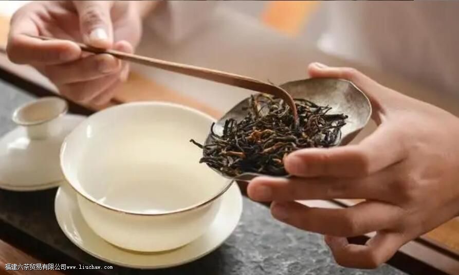 泡茶为什么会苦涩 泡茶为什么会苦涩