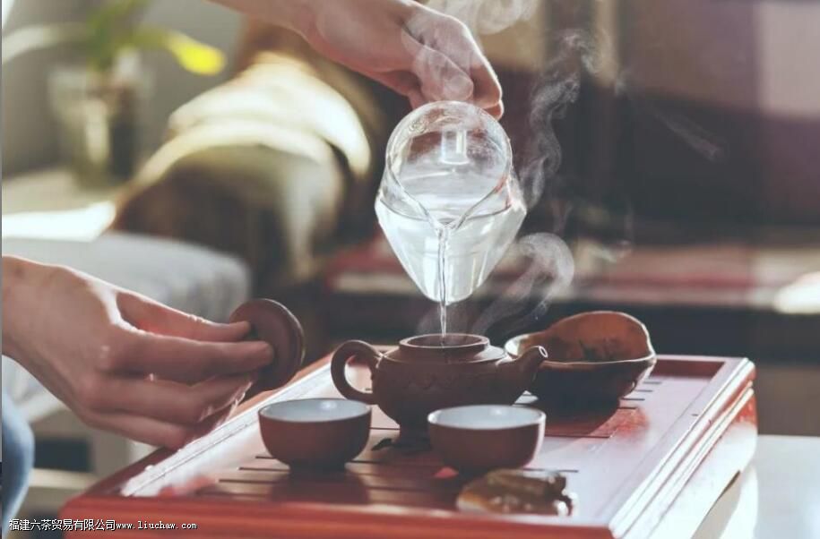 �ݲ��ô���ˮ�ã����ǿ�Ȫˮ��