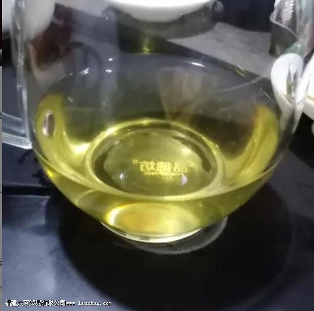 �ն�����ɫƷ������