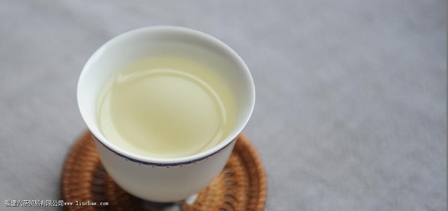 新茶与旧茶的鉴别方法 新茶与旧茶的鉴别方法