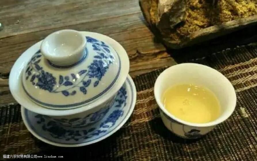 云南红土地普洱茶介绍 云南红土地普洱茶介绍