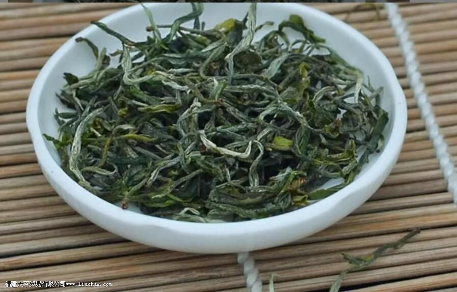 云雾绿茶什么水温泡比较好 云雾绿茶什么水温泡比较好