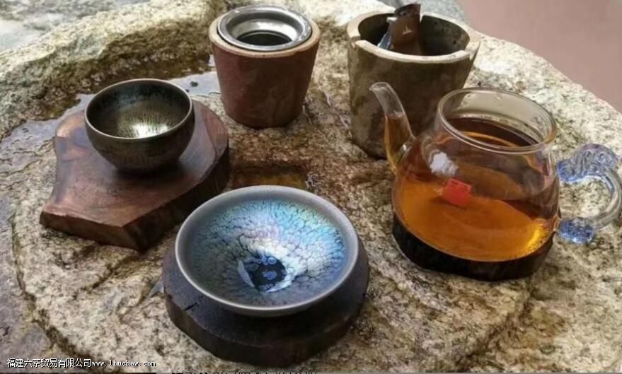 10����Ľ�յ�ܺȲ���