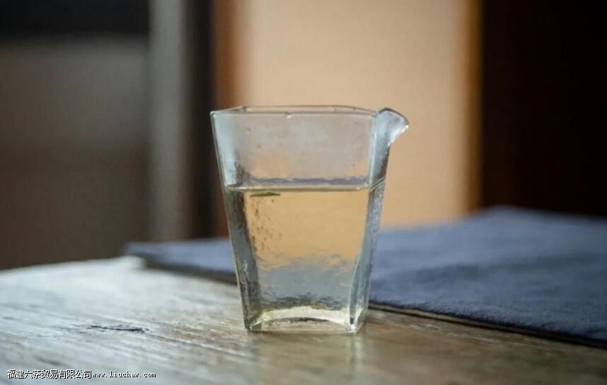 �׺�������γ���