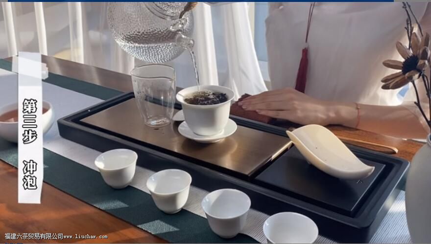 大红袍怎么泡比较好 大红袍的正确冲泡方法 大红袍怎么泡比较好 大红袍的正确冲泡方法