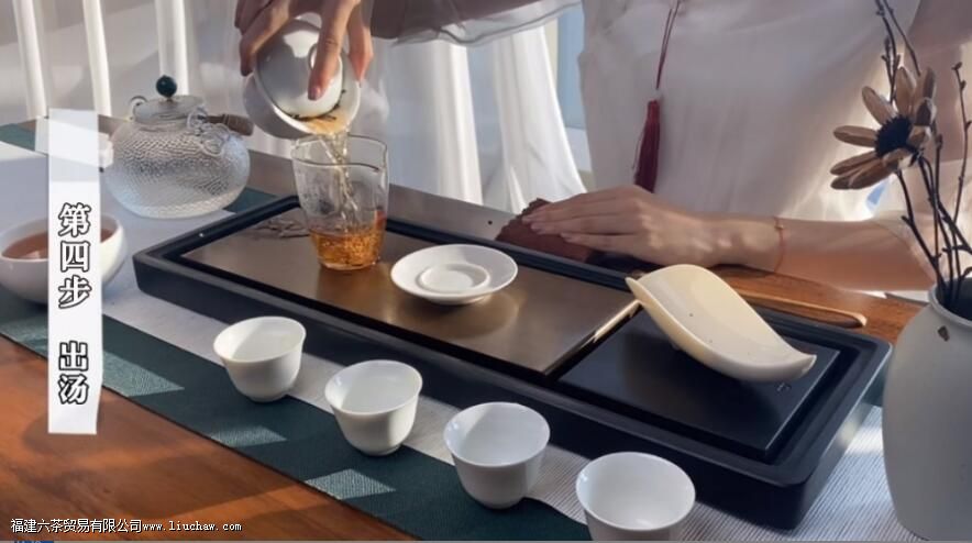 大红袍怎么泡比较好 大红袍的正确冲泡方法 大红袍怎么泡比较好 大红袍的正确冲泡方法