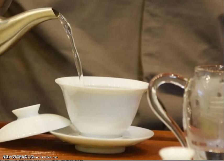 �����ײ���ô��