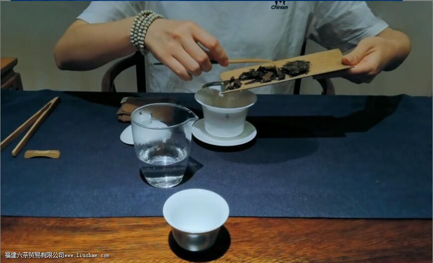 �����ײ���ô�ݲ���ȷ����