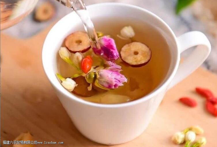 桂圆玫瑰花茶怎么泡 桂圆玫瑰花茶怎么泡
