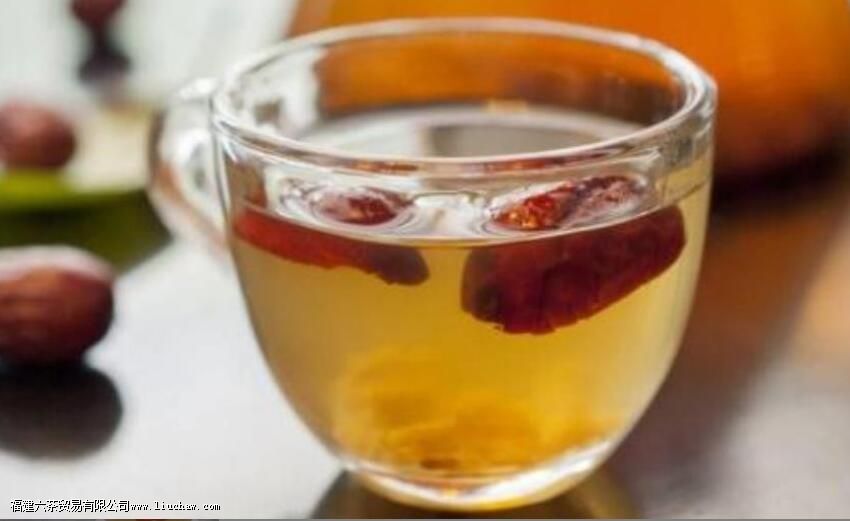 ����Ͳ�Ҷ��һ����ˮ����