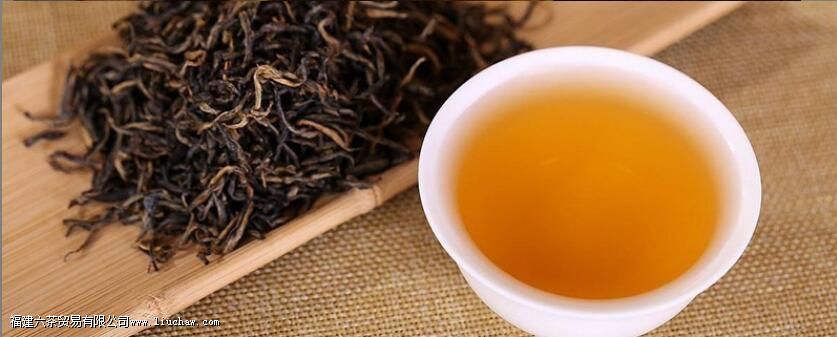 金骏眉泡出来的茶是什么颜色的 金骏眉泡出来的茶是什么颜色的