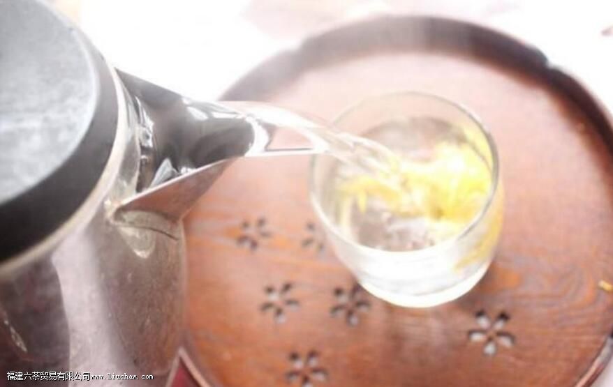 ��˿�ʾյĳ��ݽ���