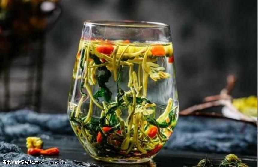 菊花枸杞蒲公英可以一起泡水喝吗 菊花枸杞蒲公英可以一起泡水喝吗