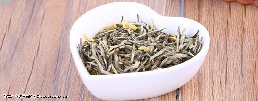 茉莉花茶用多少度的水泡 茉莉花茶用多少度的水泡