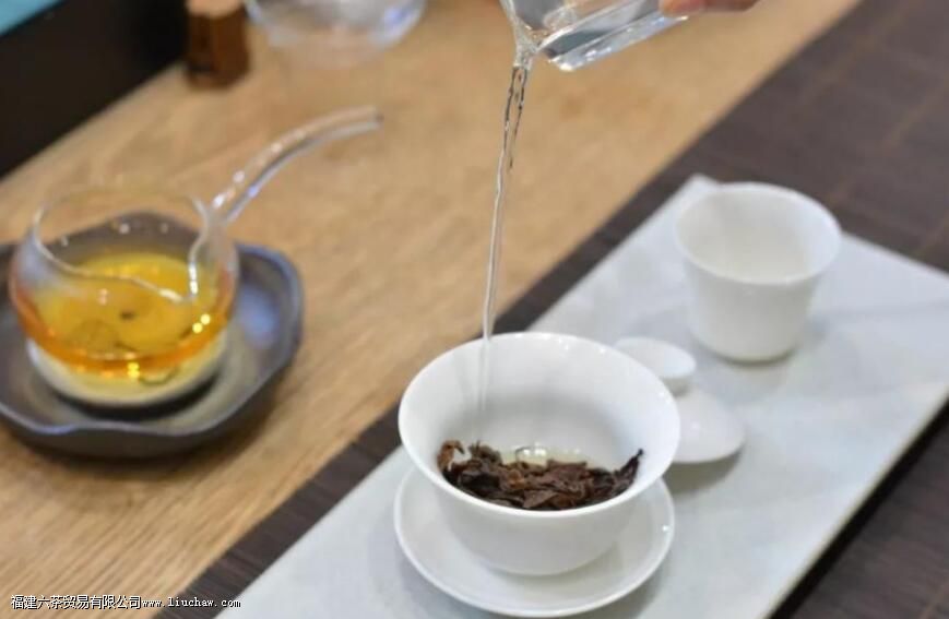 �ն�����Ͷ�����Ƕ���