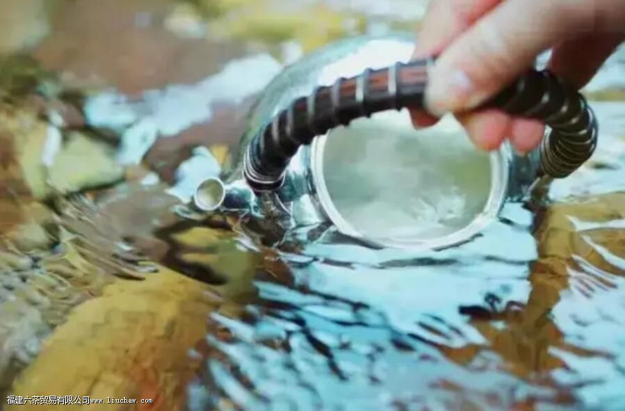 如何泡好不同个性的武夷岩茶 用水、泡法都需要留意 如何泡好不同个性的武夷岩茶 用水、泡法都需要留意