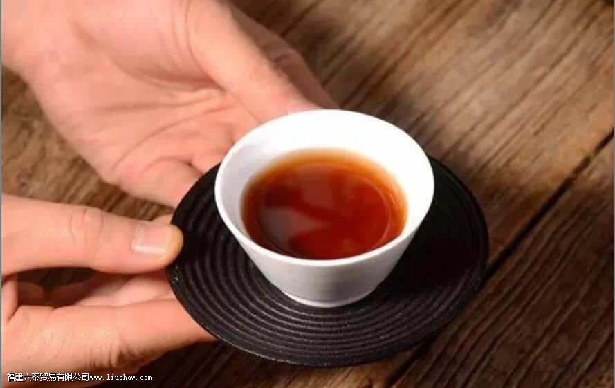 熟普洱茶是低蒸吊水吗 熟普洱茶是低蒸吊水吗