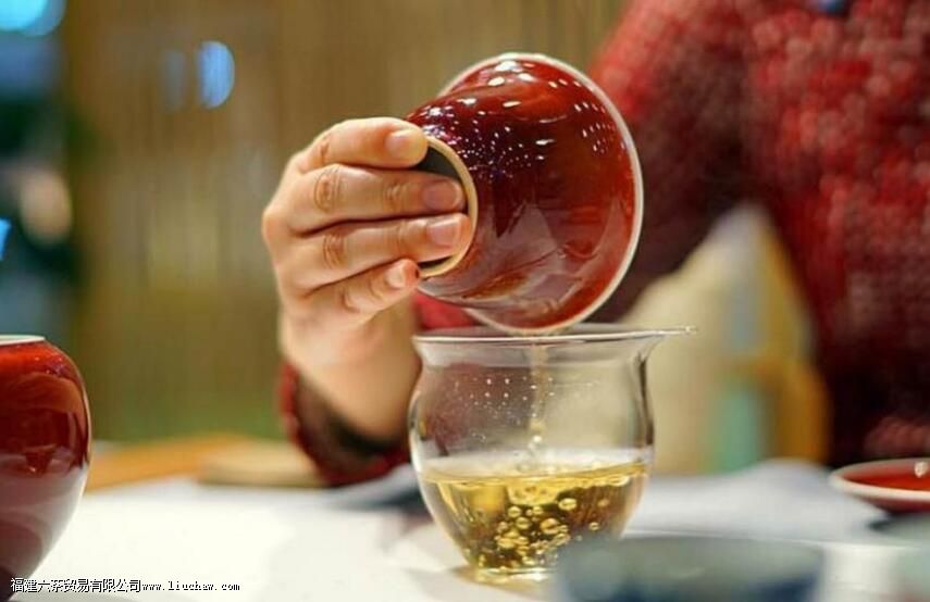 铁观音茶叶泡几次最好 铁观音茶叶泡几次最好