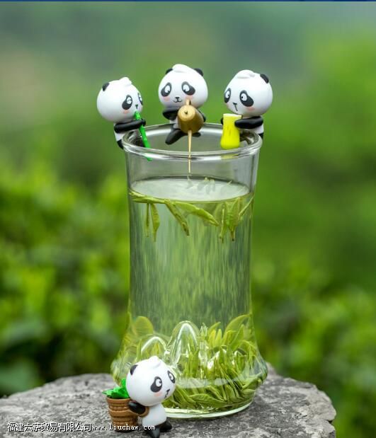 竹叶青茶用多少度的水泡合适 竹叶青茶用多少度的水泡合适