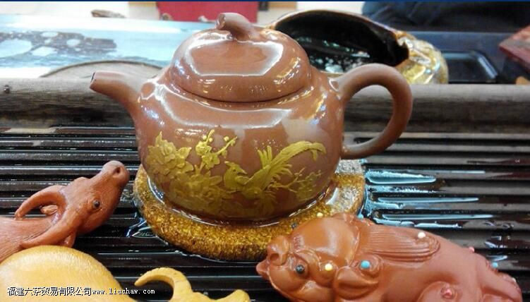 紫砂壶冲泡乌龙茶的流程 紫砂壶冲泡乌龙茶的流程