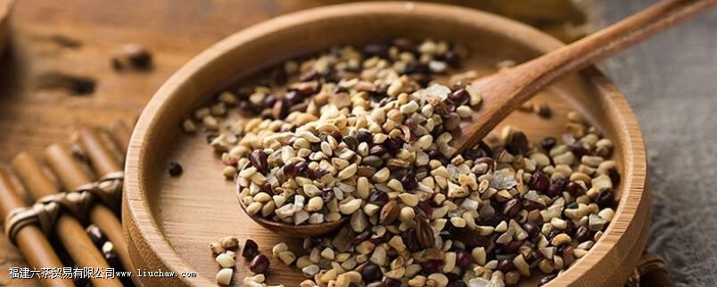 ��С����ʵ��޲�ײ����ÿ�����