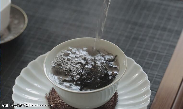 �ȷ�˵��Բ�Ϊʲô�Ƚ���θ