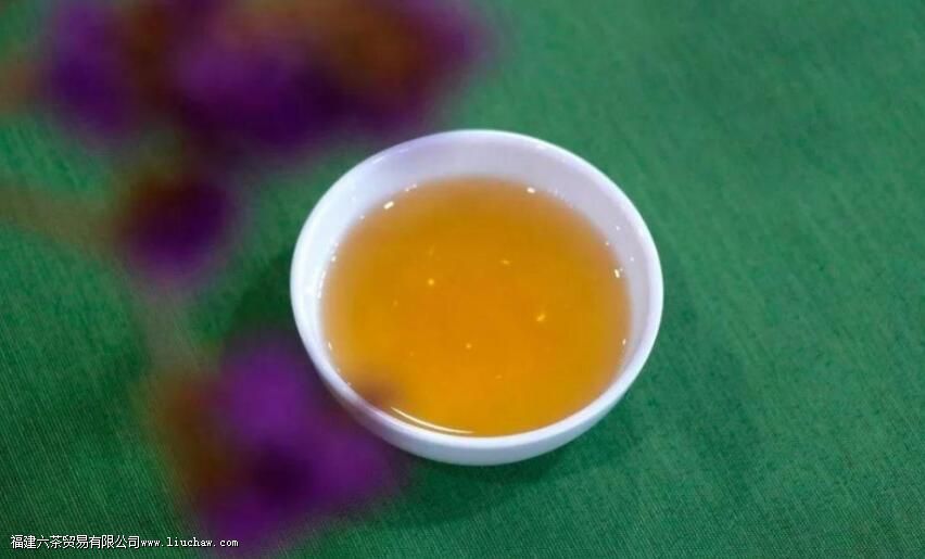 �ն��費�ܺ�ʲôͬʳ