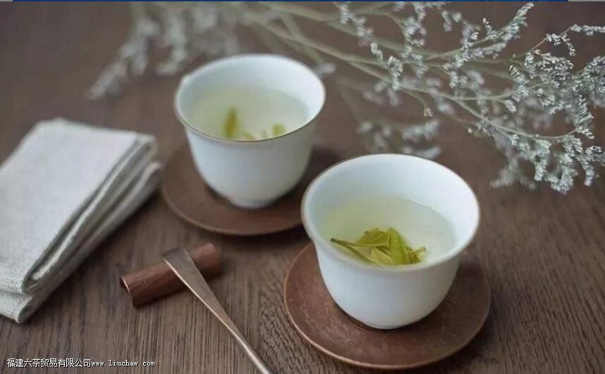 睡前喝茶对身体有害吗 睡前喝茶对身体有害吗