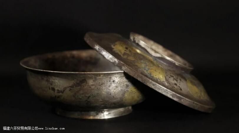 白瓷盖碗适合泡哪些茶,有什么优点 白瓷盖碗适合泡哪些茶,有什么优点