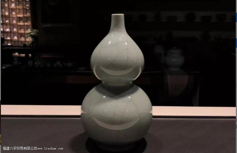 冰裂、开片,为什么瓷器上会出现裂痕 冰裂、开片,为什么瓷器上会出现裂痕