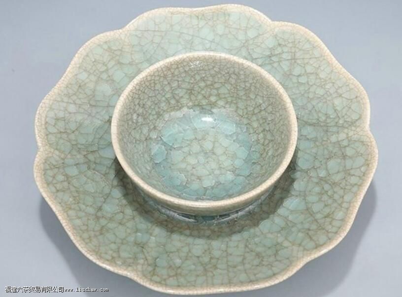 冰裂、开片,为什么瓷器上会出现裂痕 冰裂、开片,为什么瓷器上会出现裂痕