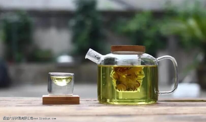 玻璃茶具的缺点是什么 玻璃茶具的缺点是什么