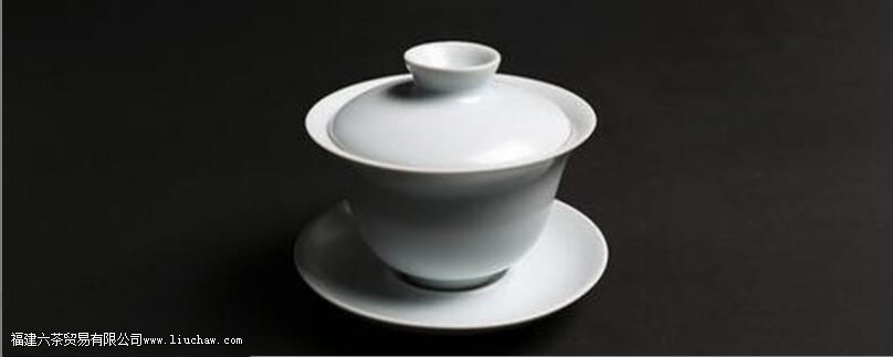 ��ߴӲ����Ͽɷ�Ϊ�ļ���