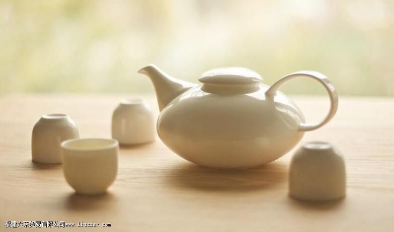 ��ߴӲ����Ͽɷ�Ϊ�ļ���