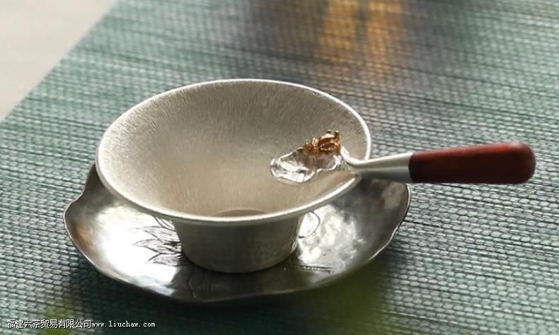 ������и�û�׵ı��ӽ�ʲô