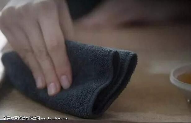 茶具哪里最容易脏?脏了要怎样清理 茶具哪里最容易脏?脏了要怎样清理