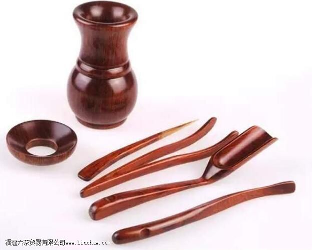 茶具哪里最容易脏?脏了要怎样清理 茶具哪里最容易脏?脏了要怎样清理