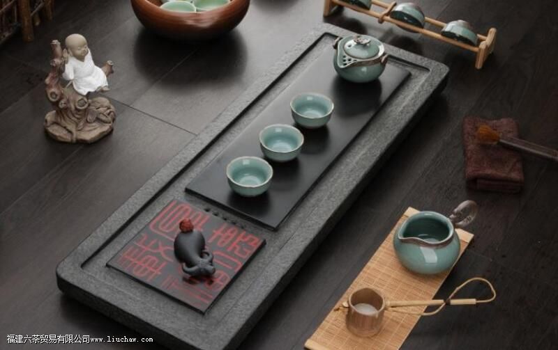 ��̨�ڷų���