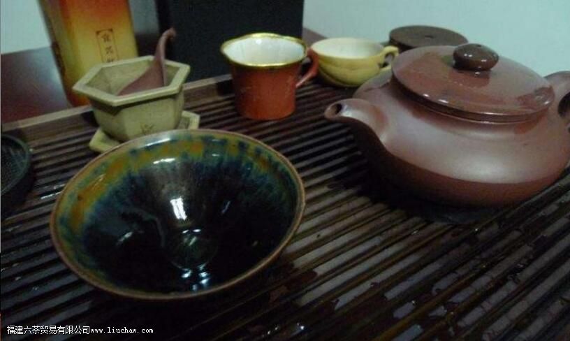 建盏杯第一次用怎样处理 建盏杯第一次用怎样处理
