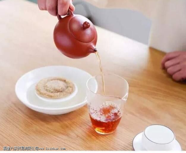 Ů�������ѡһ���ʺϵ���ɰ����