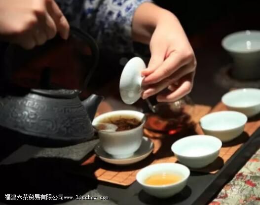 如何使用盖碗泡茶? 使用盖碗泡茶有什么技巧? 如何使用盖碗泡茶? 使用盖碗泡茶有什么技巧?