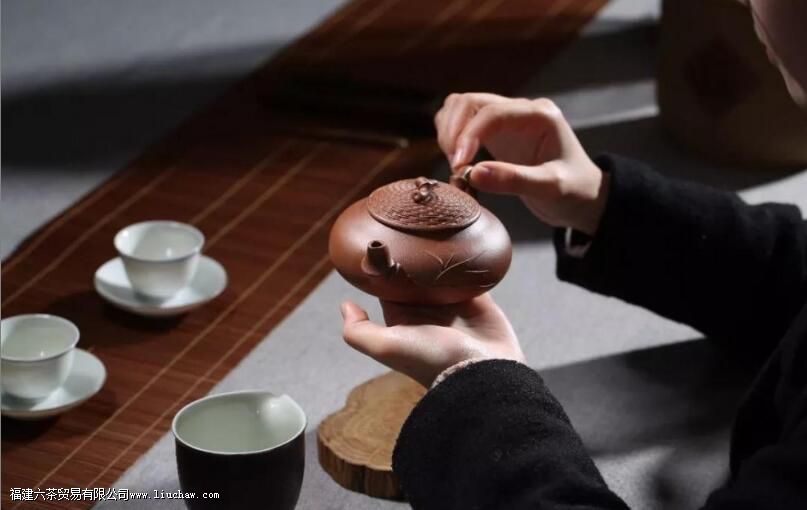 �����ȷ�ѳ���ʹ����ɰ��