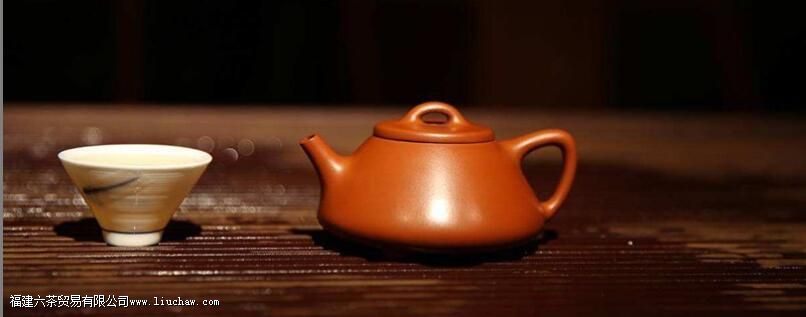 四个方法让你辨别真假紫砂壶 四个方法让你辨别真假紫砂壶