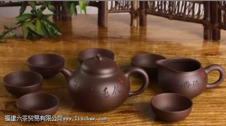 为什么紫砂茶具会有土味 为什么紫砂茶具会有土味