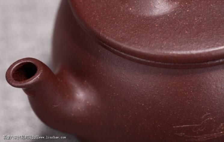 吸水性可以判断紫砂壶的好坏吗 吸水性可以判断紫砂壶的好坏吗