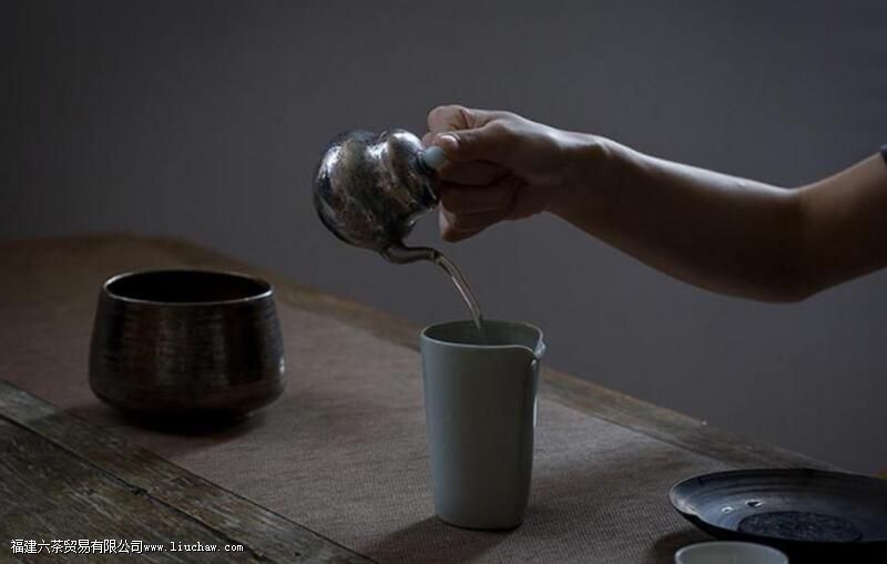 银茶具的好处和害处 银茶具的好处和害处
