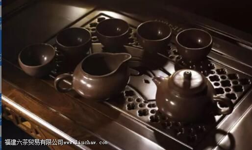 用木鱼石茶具泡茶的优点 用木鱼石茶具泡茶的优点