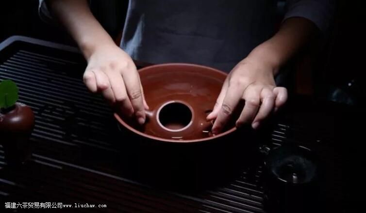 紫砂壶茶垢最佳清洗方法 紫砂壶茶垢最佳清洗方法