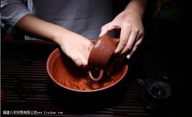 紫砂壶茶垢最佳清洗方法 紫砂壶茶垢最佳清洗方法