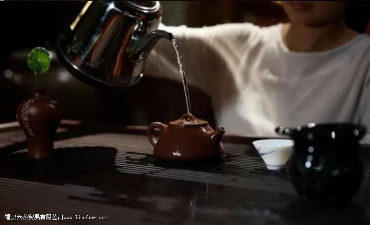 紫砂壶茶垢最佳清洗方法 紫砂壶茶垢最佳清洗方法